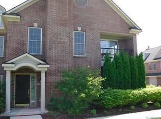 5563 Hampshire Ln, Ypsilanti, MI 48197