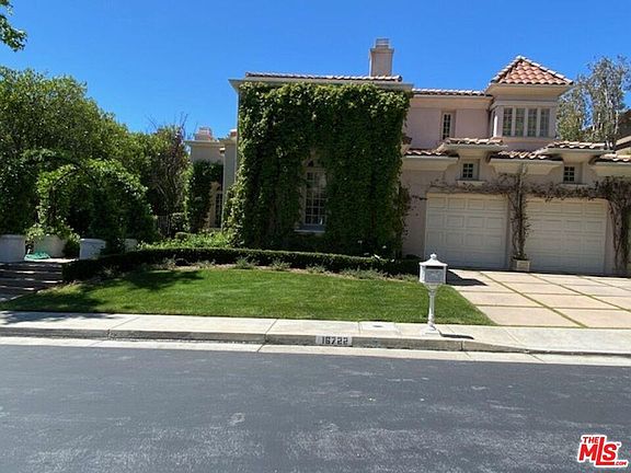 3rd image of 16722 Via La Costa