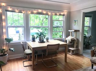 303 16th Ave E #304, Seattle, WA 98112