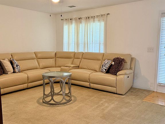5th image of 216 Marshdeer Way