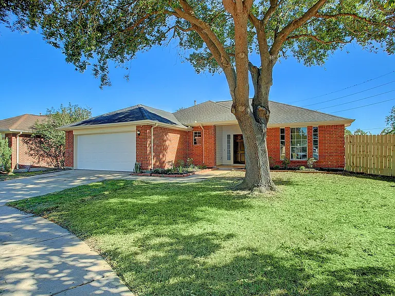 6506 Larissa Cir — Photo 4