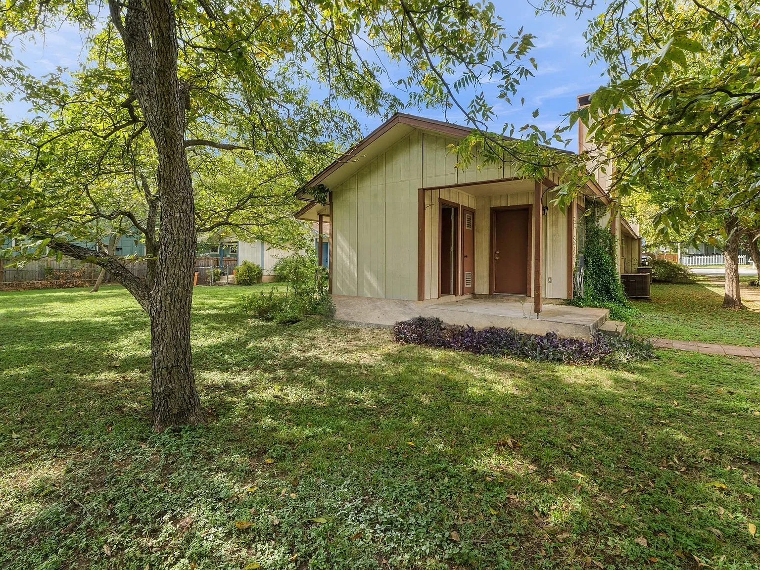 2 bed, 2.0 bath, 1668 sqft, $1,695 — Photo 3