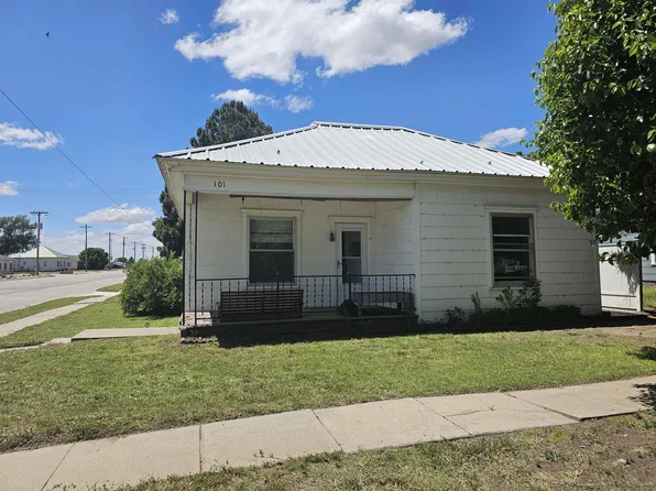 101 N Cedar St, Cimarron, KS 67835
