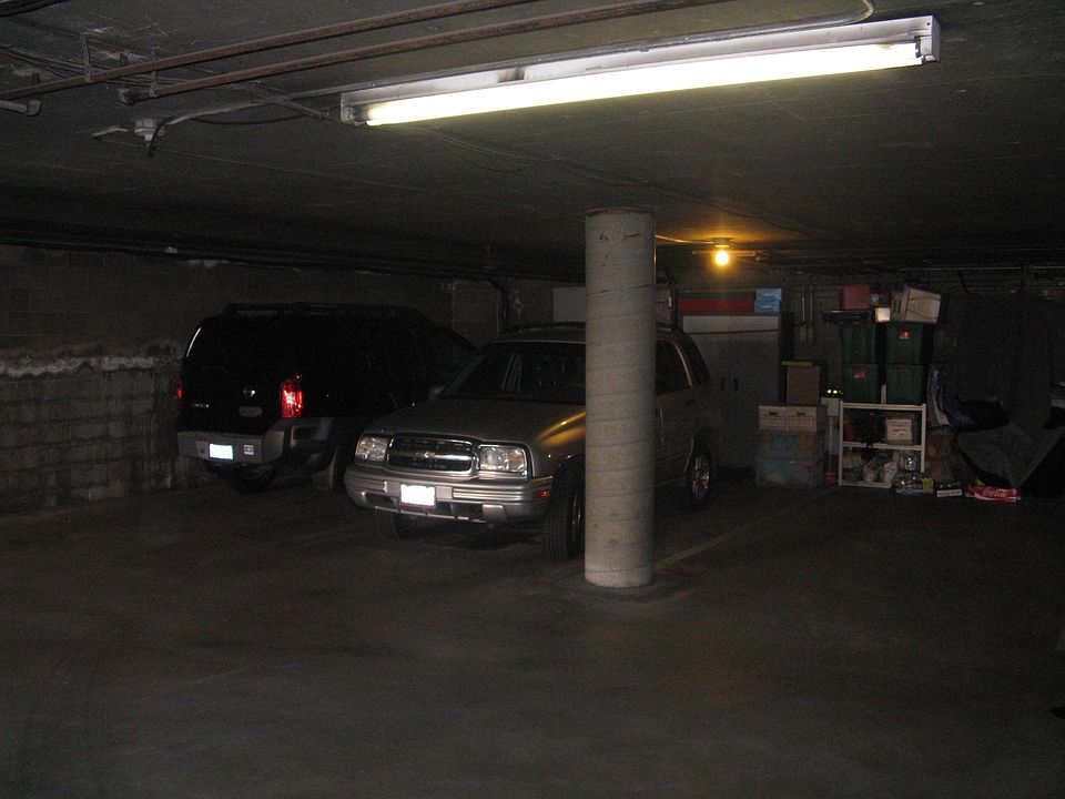 1st image of 1023 E 1st St Unit 12