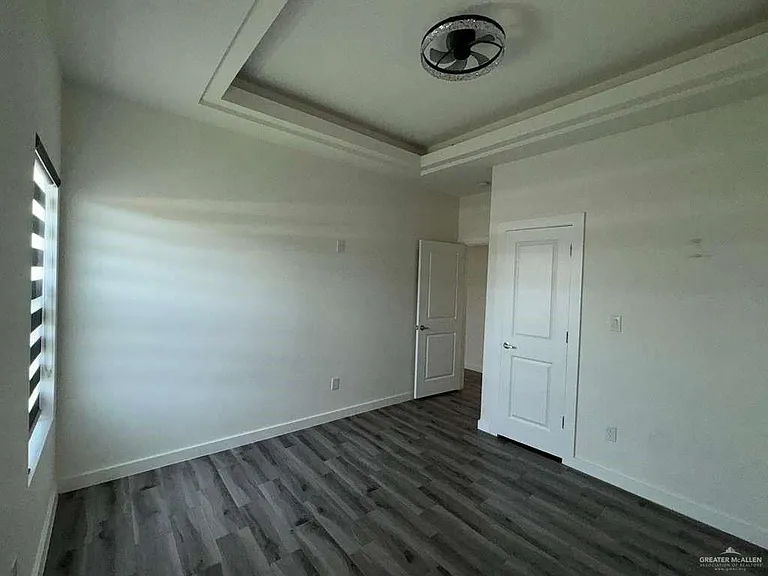 1201 E Iris Ave #6 — Photo 3