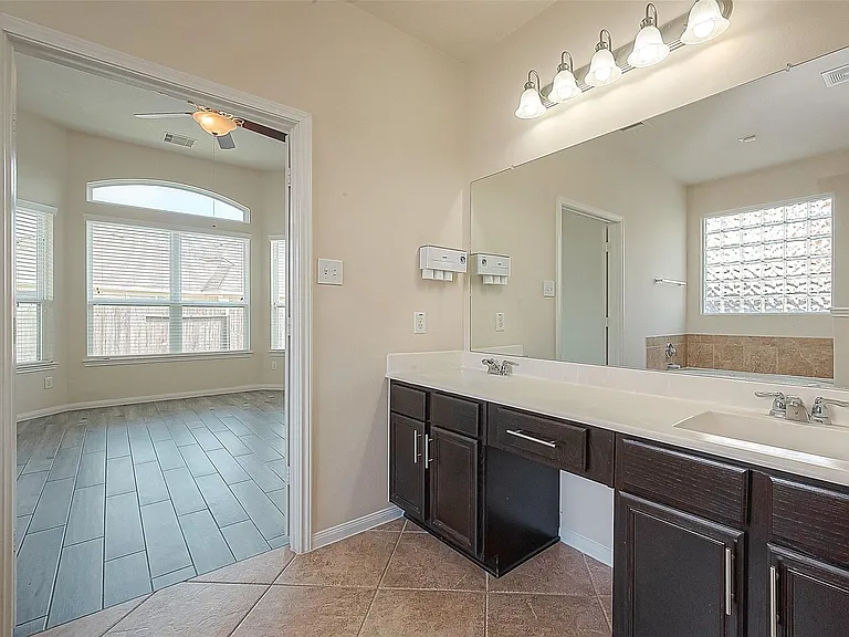3403 Lilac Ranch Dr — Photo 42