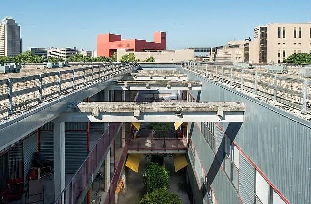 Cadillac Lofts — Photo 15