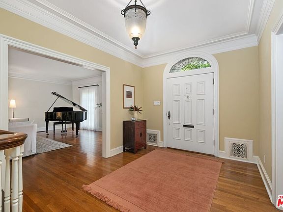 3rd image of 224 Lorraine Blvd