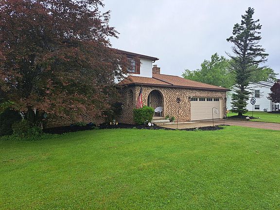 3rd image of 150 Gregory Pl