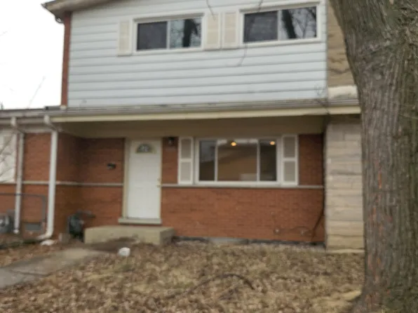 525 Glenshire Rd #0, Glenview, IL 60025