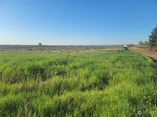 49 XX N State Route 283, Quincy, WA 98848