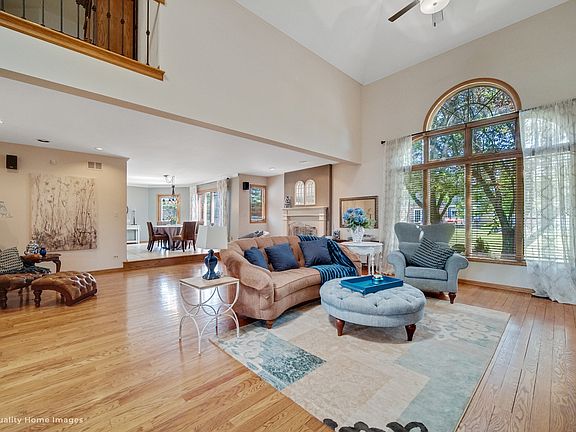 3rd image of 8303 Heather Ln