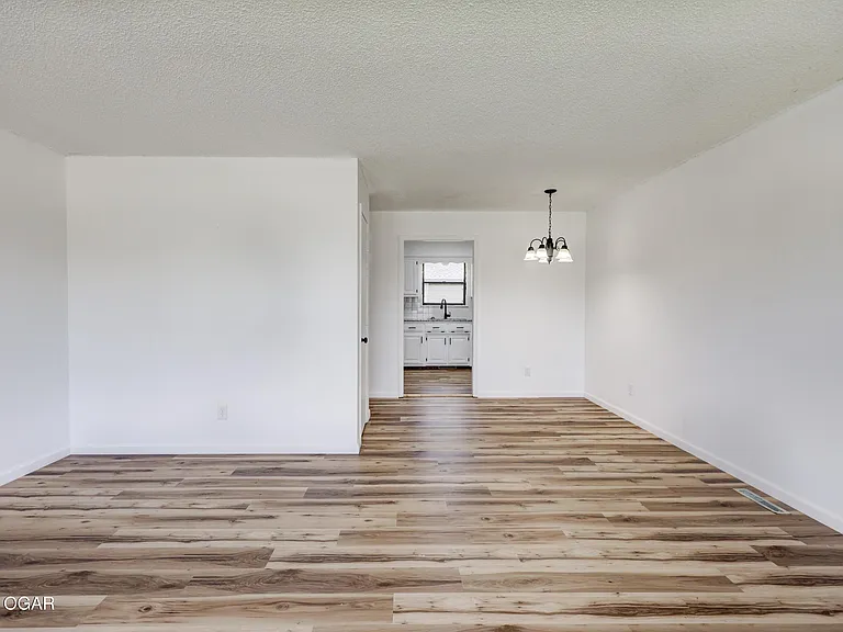 3040 W 15th St — Photo 6