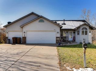 7855 31st St N, Oakdale, MN 55128