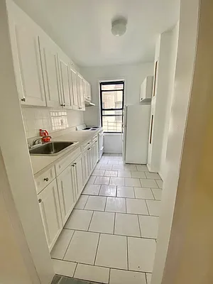 Rented by Corcoran | media 3