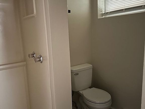 4th image of 1936 Walnut St APT 4