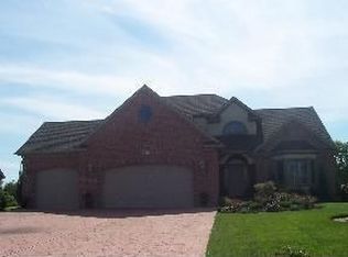340 Golfview Way, Monroe, MI 48162