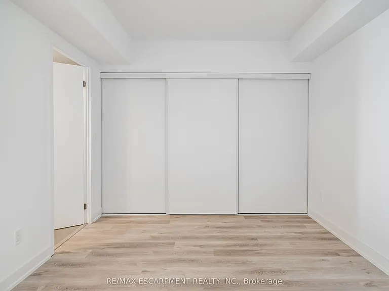 370 Martha St #309 — Photo 12