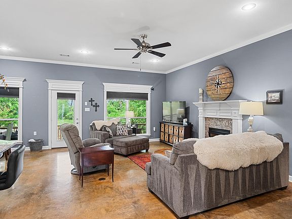 5th image of 1512 Puritan Dr