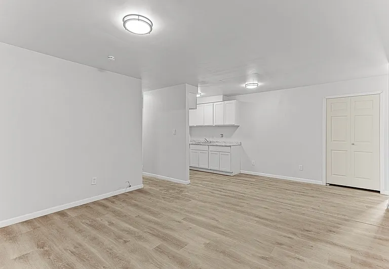 11411 Wyoming Ave #102 — Photo 3