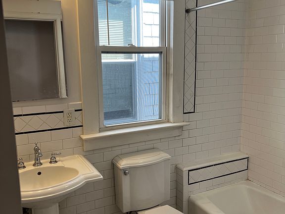 2nd image of 120 W 38th St #B