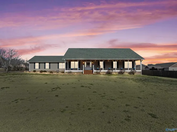 733 Campbell Rd, Grant, AL 35747