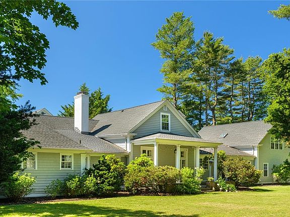 2nd image of 27 Cedar Ave