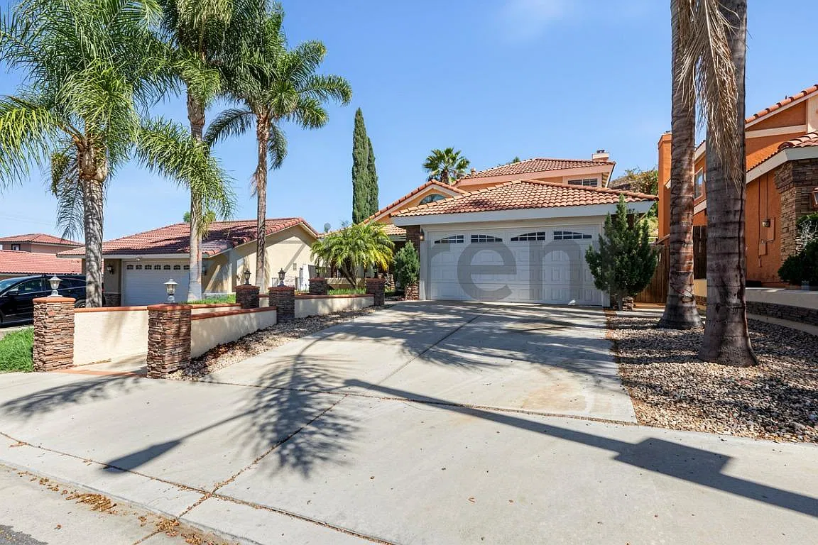 4 bed, 1840 sqft, $3,400 — Photo 2