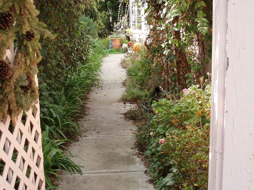 Entryway facing South