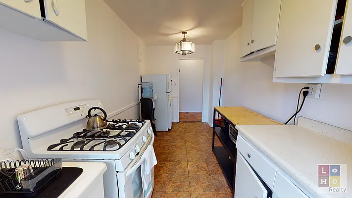 Rented by LoHo Realty | media 16