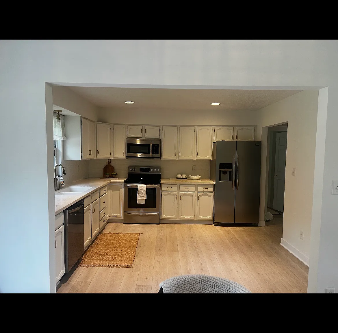 4 bed, 2250 sqft, $4,000 — Photo 4