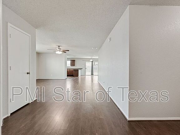 4th image of 2061 Bliss Rd