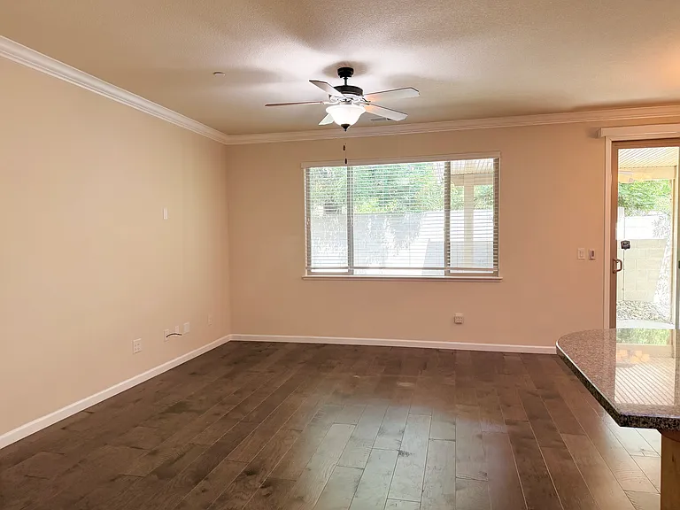 3537 Trentino St — Photo 3
