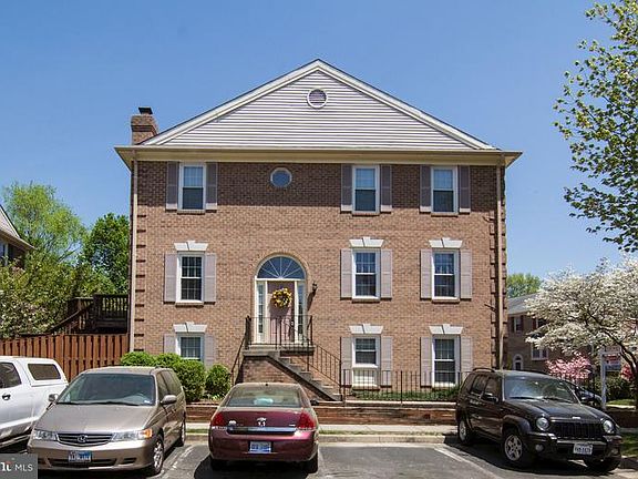 3rd image of 5947 Norham Dr