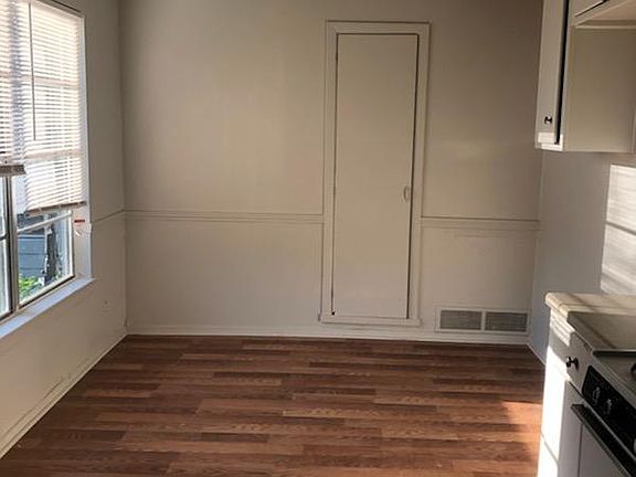 4th image of 25 Macarthur Dr APT B