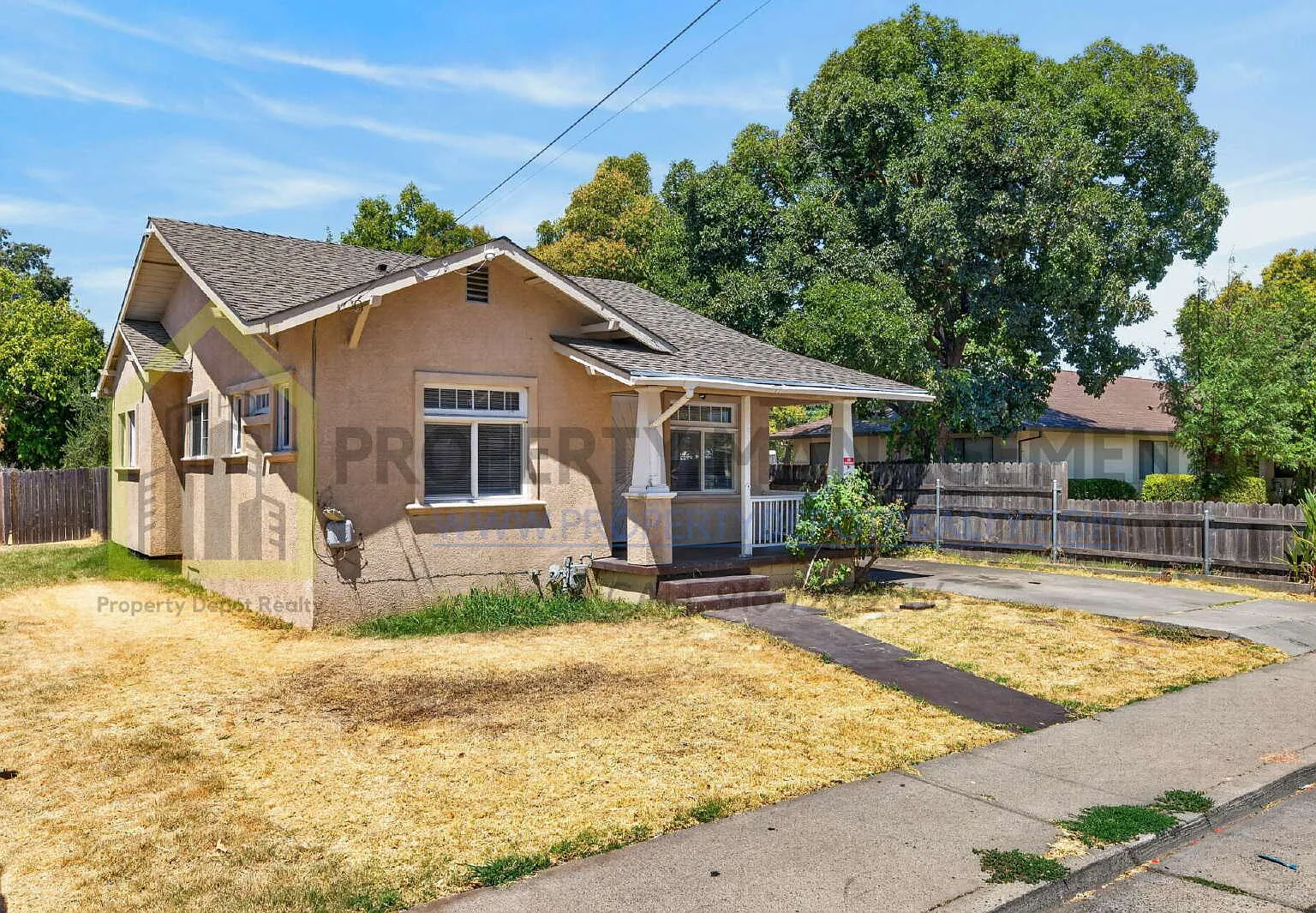 2 bed, 1.0 bath, 900 sqft, $1,795 — Photo 2