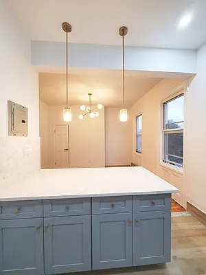 Rented by Realty 2000 Corp | media 4