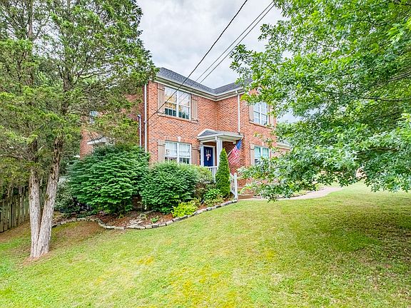 3rd image of 336 Baronswood Dr