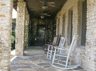 2647 River Bluff Cir, Pipe creek, TX 78063