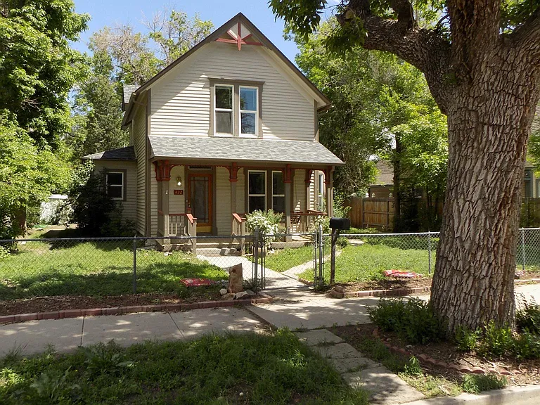 432 E Kiowa St — Photo 2