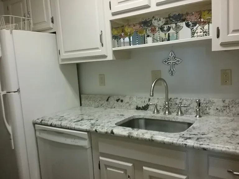2511 Saint Charles Ave #502 — Photo 9