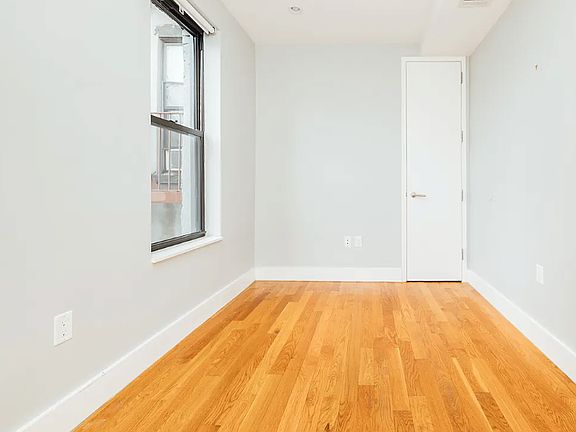 3rd image of 1100 De Kalb Ave #4F