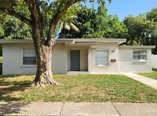 830 NE 143rd St, North Miami, FL 33161
