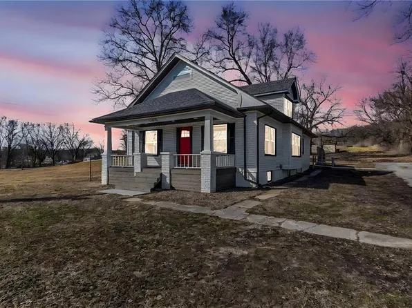 19804 E Truman Rd, Independence, MO 64056