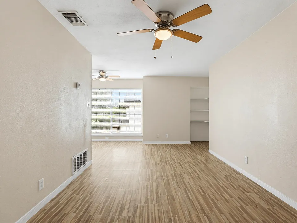 10543 Starcrest Dr #10543