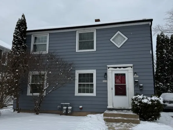 4464 N Woodburn St, Shorewood, WI 53211