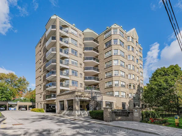 281 Bristol St #701, Guelph, ON N1H 8J3