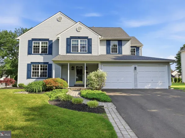 50 Copperleaf Dr, Newtown, PA 18940