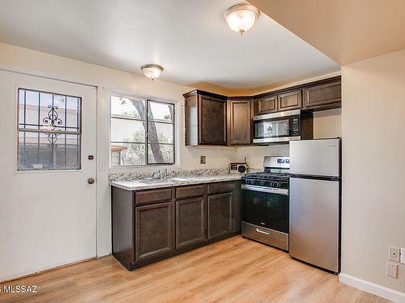 4th image of 403 S Paseo Tierra