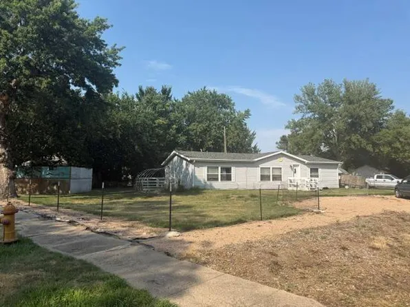 210 N Seward St, Red Cloud, NE 68970